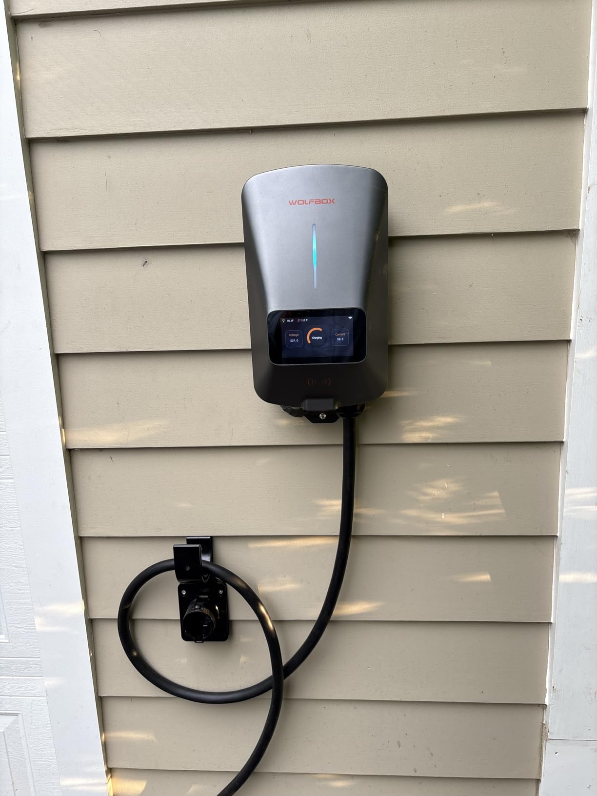 WOLFBOX Level 2 EV Charger 48amp, Hardwired with J1772 Connector, 240V (E48) | CSA Certified, Weatherproof (IP66, NEMA4), 25FT Cable, Smart APP & RFID Card control, Wi-Fi Enabled, 11.5KW customer photo 2