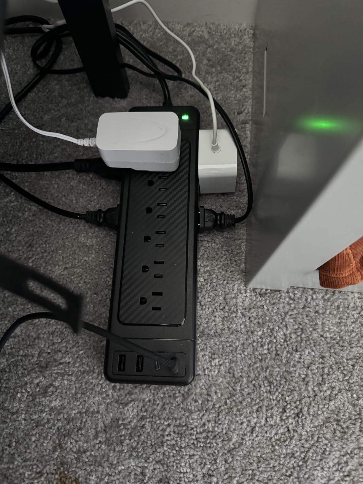 Surge Protector Power Strip 10ft Cord/High Joules Surge Protection (4800J)/Heavy Duty/Multiple outlets/Mountable/18AC/15A/USB A+C(PD20W), Flat Plug, Commercial, Industrial, Office, Home, Black customer photo 2