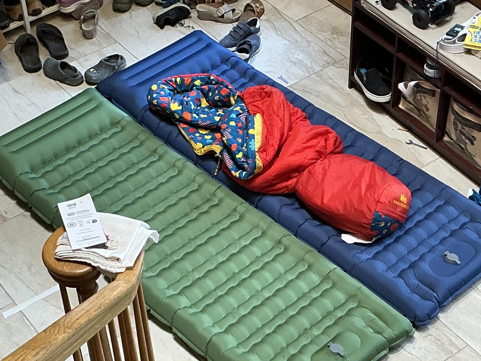 FNARMW Camping Sleeping Pad, Extra Thick 5 Inch Camping Mat with Pillow Built-in Foot Pump Inflatable Sleeping Pads Compact for Camping Backpacking Hiking Traveling Tent (Green) customer photo 2