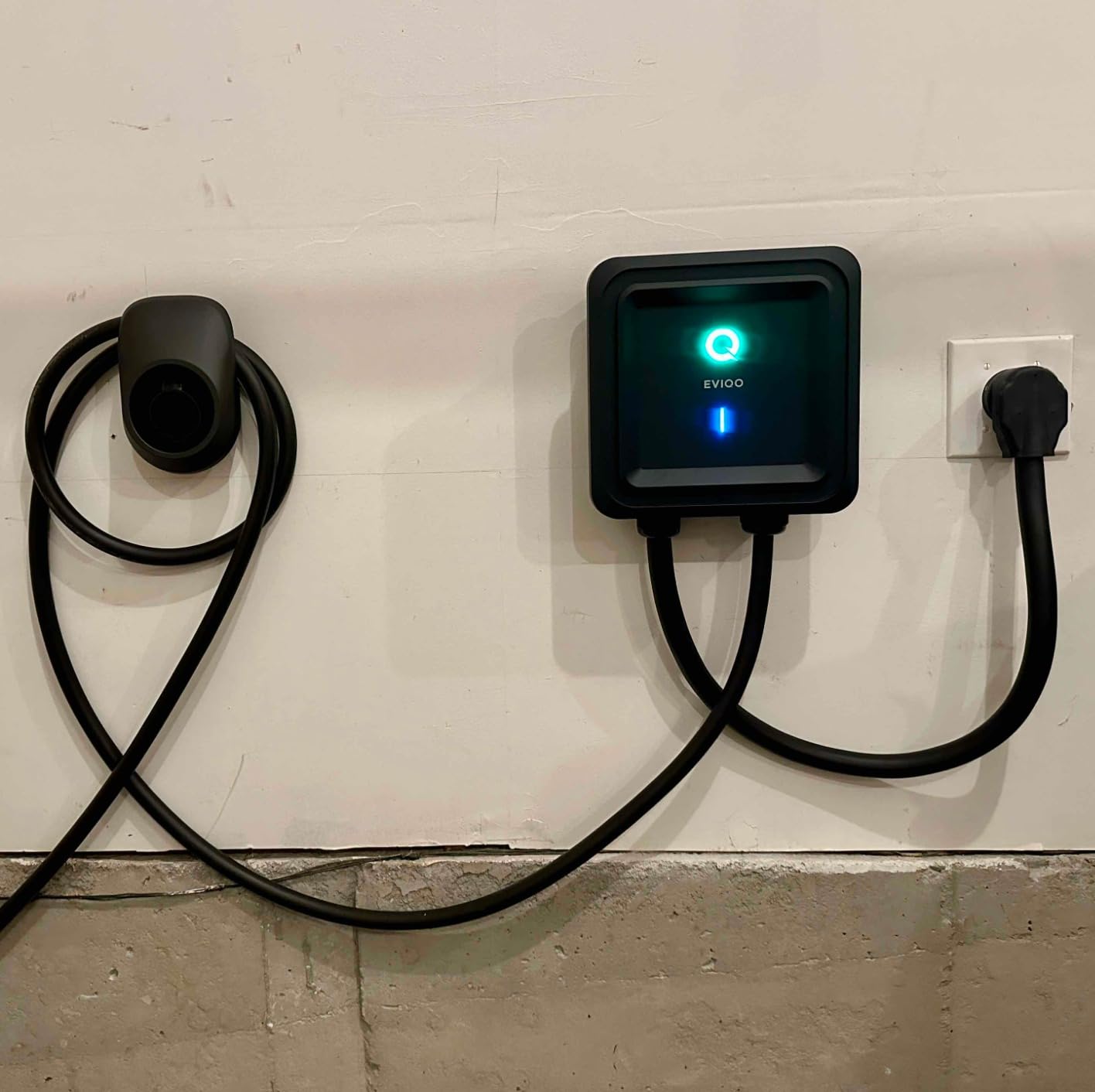 EVIQO Level 2 EV Charger J1772 48A - Hardwired 240V Wall Charging Station | up to 50 mph, 25ft Cable, Enhanced WiFi (2.4GHz), Smart App, Weatherproof Indoor/Outdoor (IP66, NEMA 4), UL & ETL Certified customer photo 2