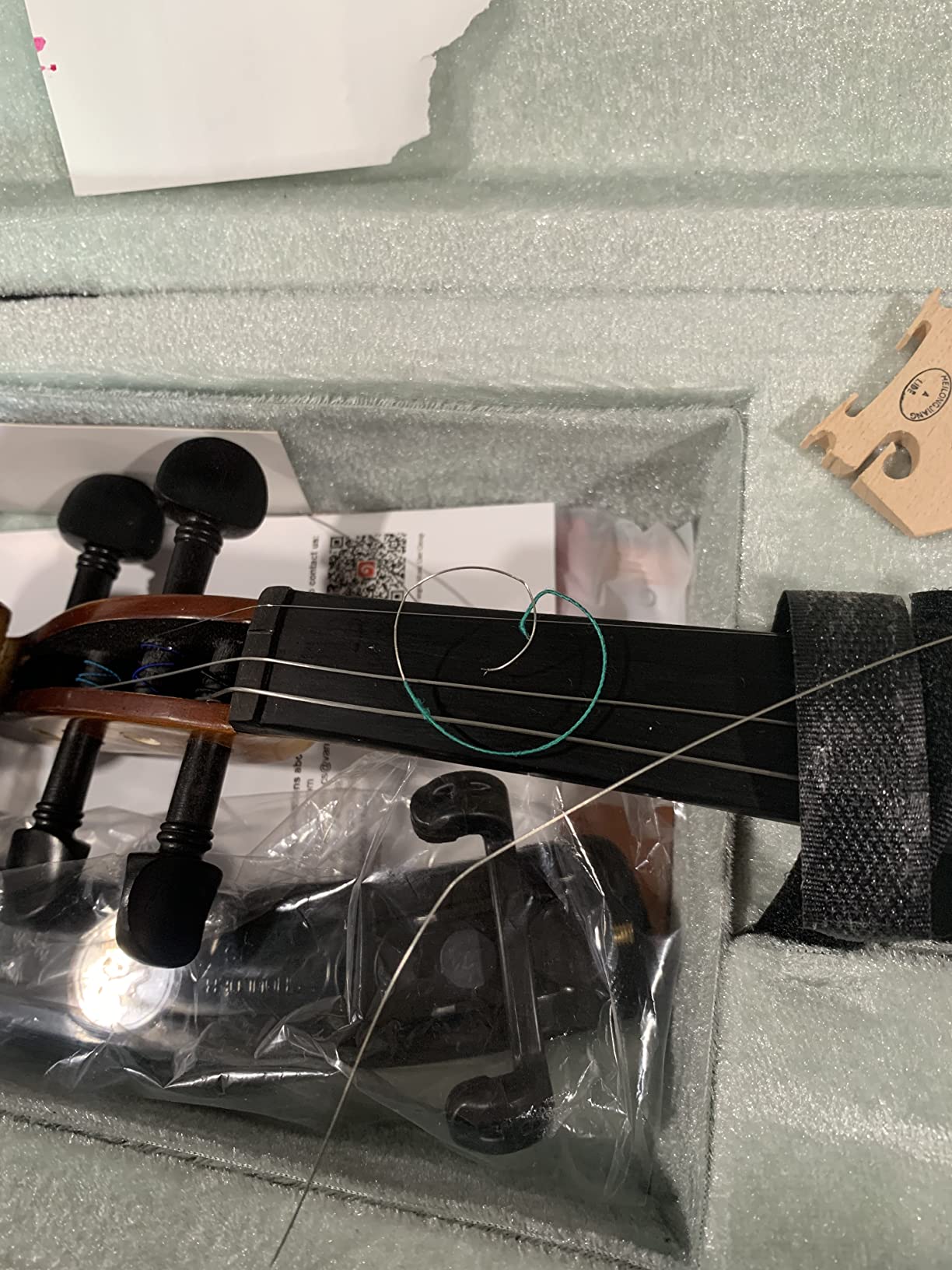 Vangoa Violin 1/2 Size for Beginners Full Set, Spruce Childrens Fiddle Half Size Bundle Medium Acoustic Violins Starter Kit Package w/Side Solidwood, Hard Case for School Students Ages 6-9 customer photo 2