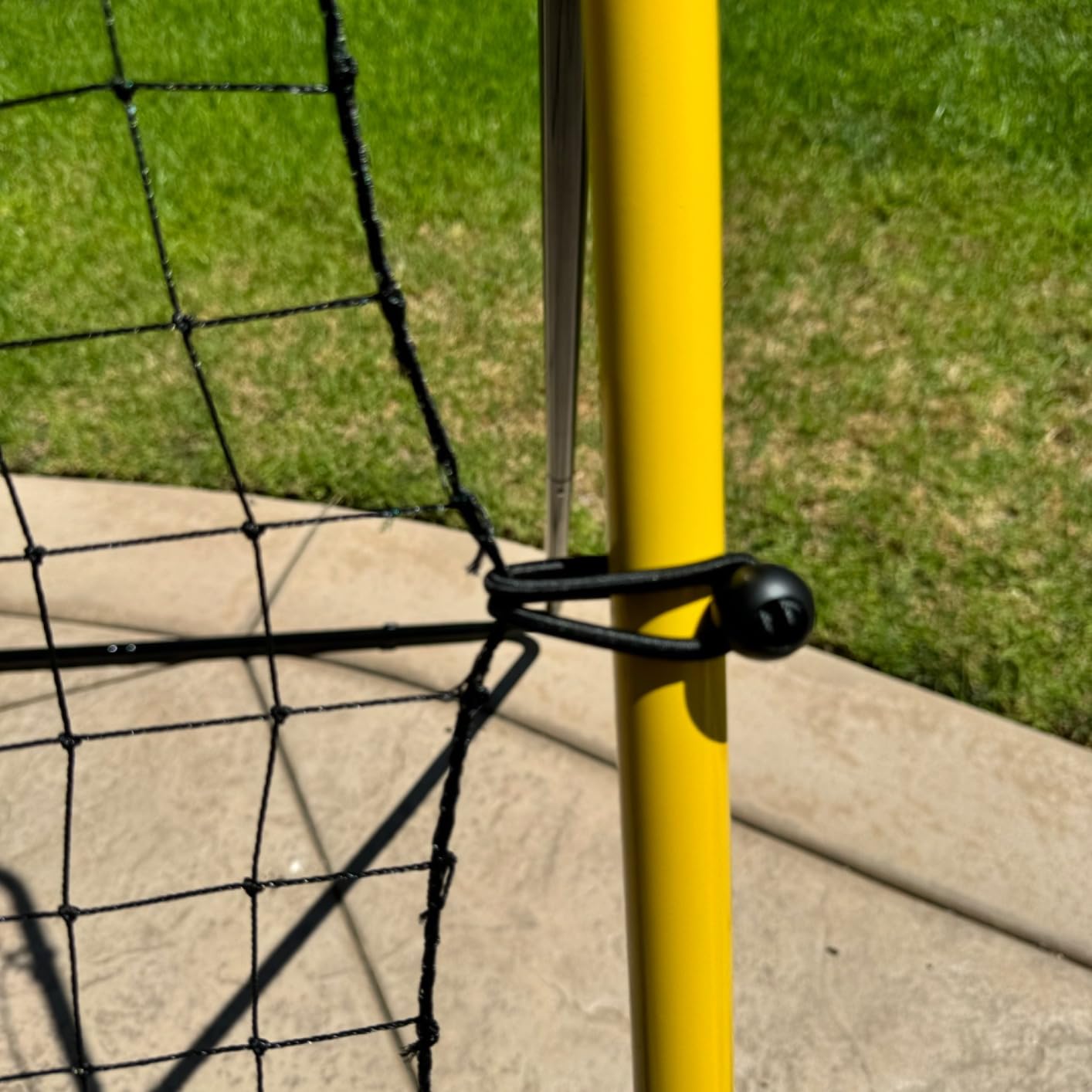 Volleyball Rebounder Net 7x4 ft -5 Angles Adjustable, Outdoor Portable or Home Training Equipment, Backyard Volleyball Trainer with Rebound Net, with Travel Bag customer photo 1