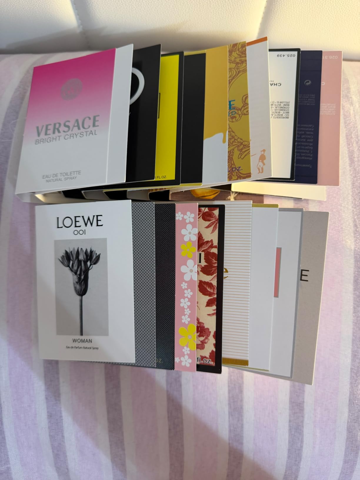 Dirstic 20-Piece Women's Perfume Samples, Designer Fragrance Sampler Set | Women's fragrance discovery set with 20 assorted perfume samples customer photo 2