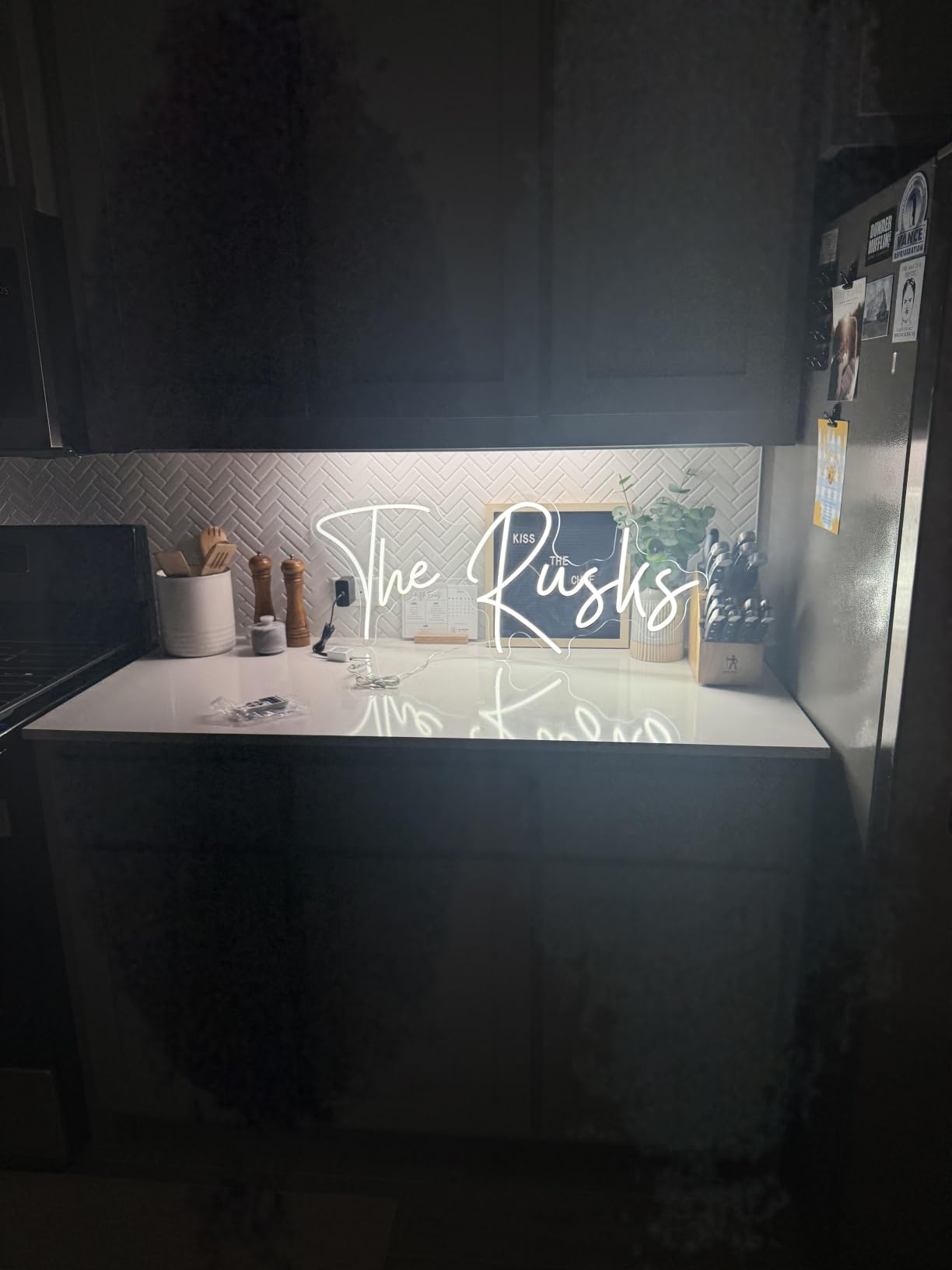 CIONAOR Custom Neon Sign, Custom LED Neon Sign Customizable for Wedding Bar Salon Beauty Business Light Up Name Sign, Personalized Neon Light Suitable for Events Birthday Gifts Decorations customer photo 2