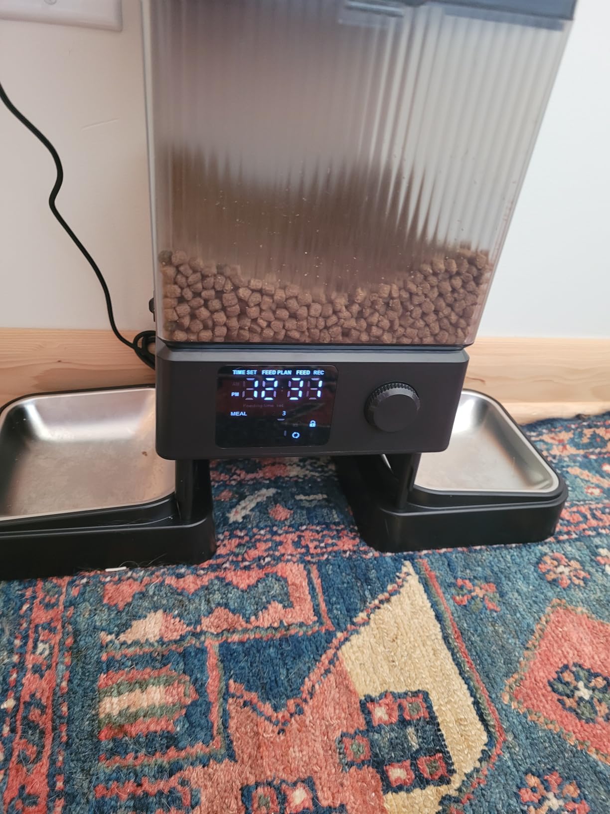 oneisall Automatic Cat Feeder for 2 Cats Pets, Timed Cat Food Dispenser | 20 Cups/5L, Prevent Fighting, Precise Portion, Balanced Dispense, Non-Slip & Stable, Voice Recorder, Stainless Steel Bowls customer photo 1