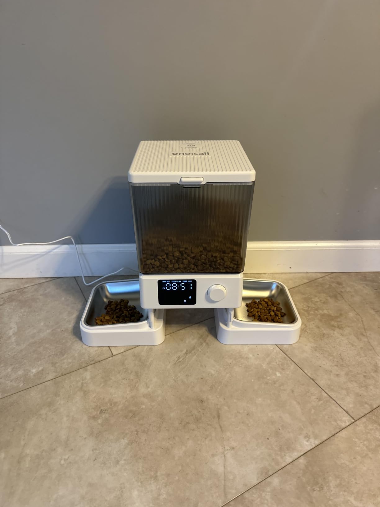 oneisall Automatic Cat Feeder for 2 Cats Pets, Timed Cat Food Dispenser | 20 Cups/5L, Prevent Fighting, Precise Portion, Balanced Dispense, Non-Slip & Stable, Voice Recorder, Stainless Steel Bowls customer photo 2