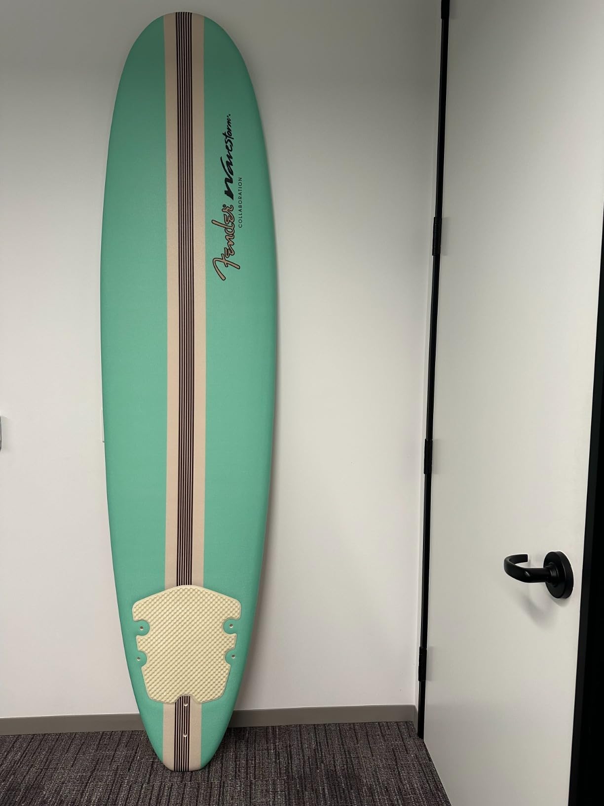 Fender x Wavestorm Collaboration 8ft Surfboard | Graphic top Deck with high Density Slick Bottom | for Kids and Adults | Foam Construction with Accessories | Leg Leash and Fin Set Included customer photo 2