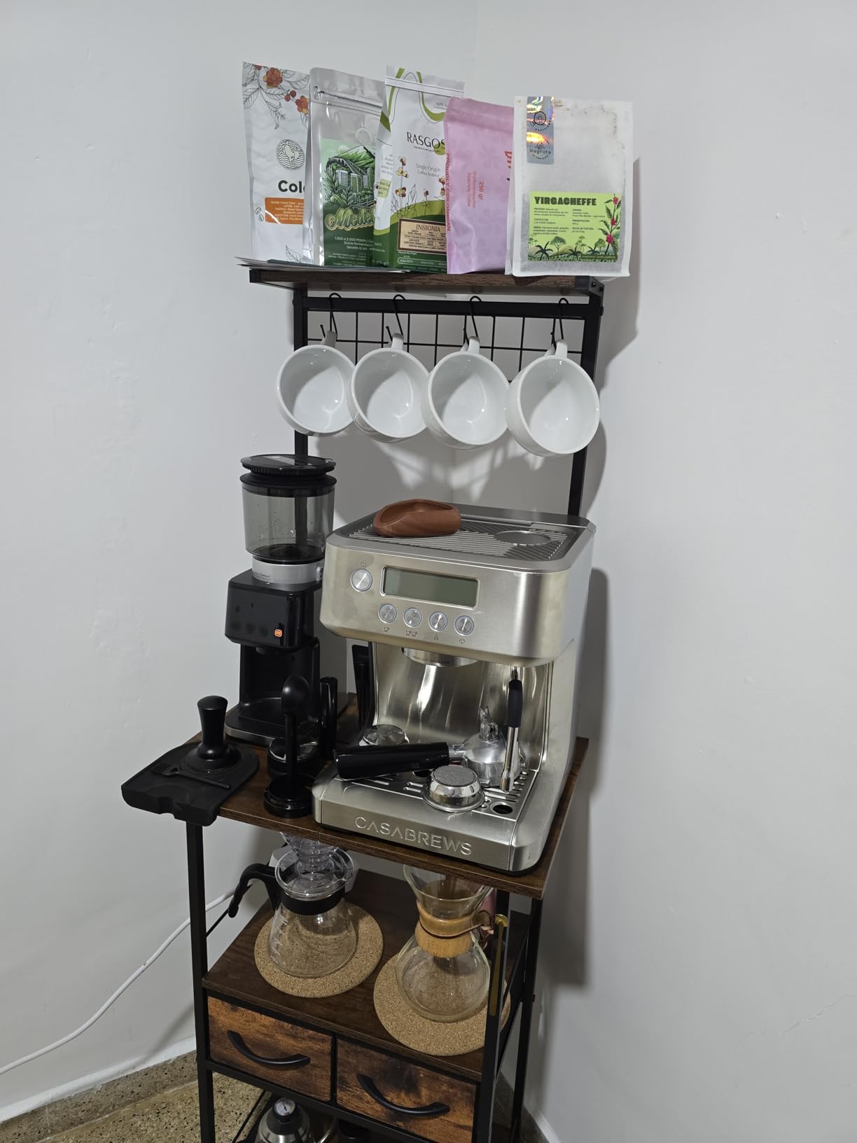 CASABREWS Ultra Espresso Machine, Barista Espresso Maker with Steam Wand | LCD Display, Custom Brew Temp, Latte & Cappuccino Machine, 20-Bar Italian Pump, Powerful Steam Wand, 73oz Removable Tank customer photo 2