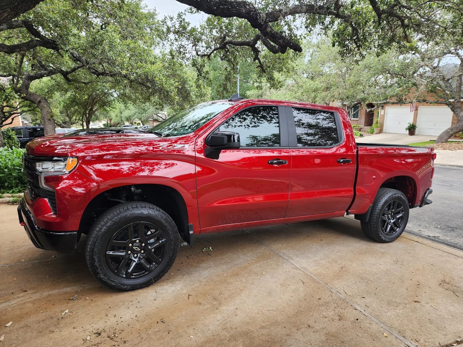 YZONA Running Boards for 2015-2026 Ford F-150 F-250 F-350 Side Steps | SuperCrew, 2-Stair, bolt-on, 550LB, E-Coat, Heavy-Duty Steel; fits 2015-2026 F-150 SuperCrew & 2017-2026 F-250 F-350 Crew Cab customer photo 2