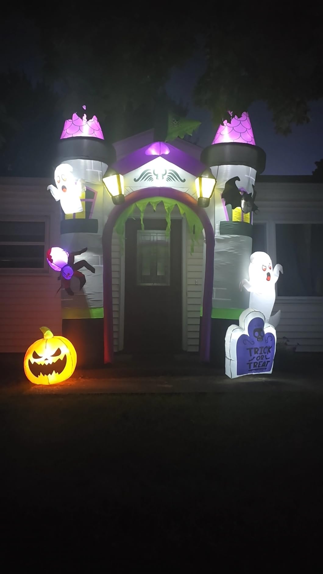 12.5 FT Inflatable Halloween Decorations, Huge Blow Up Halloween Archway | Scary Giant Halloween Arch with Ghost, Pumpkin, Spider and Light, Large Castle Inflatables for Outside Outdoor Yard Decor customer photo 1