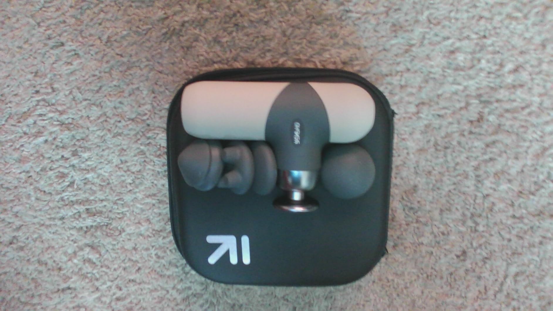 RENPHO Mini Thermal Massage Gun with Heat, Portable Deep Tissue Percussion Massager with 4 Heads customer photo 1