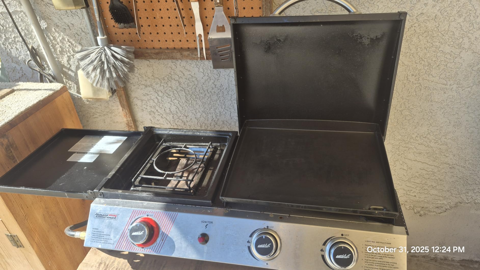 Royal Gourmet PD1305H 3-Burner Propane Gas Grill, Griddle Combo with Lid, 3-in-1, 29,000 BTUs customer photo 2