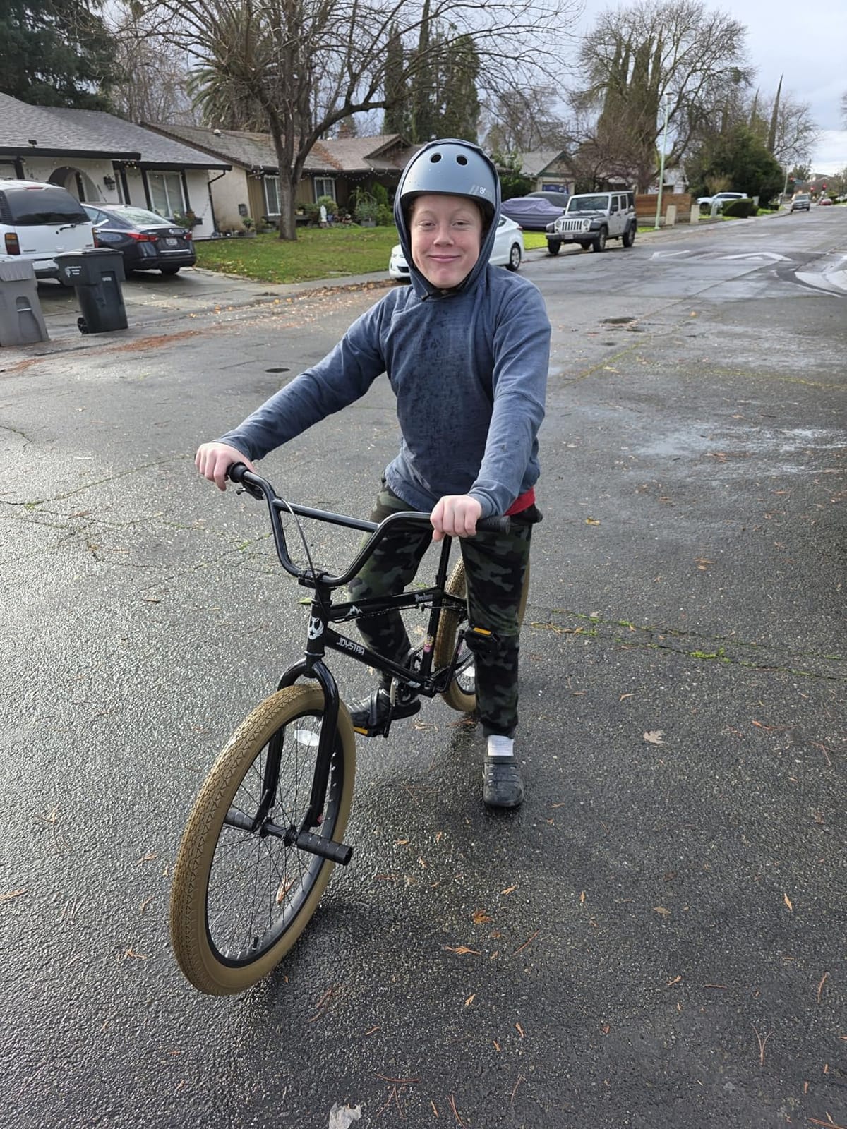 JOYSTAR Brockway Freestyle 20 24 Inch Kids BMX Bikes for 6-12 Years customer photo 2