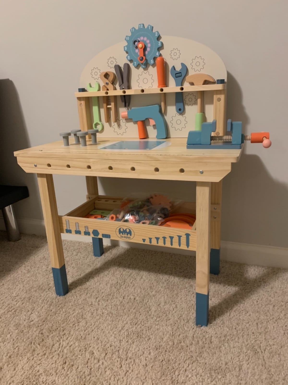 Kids Tool Set, Wooden Tools Bench with Apron Toddler Toy Workbench with Realistic Tools Electric Drill STEM Construction Toy Gifts for Age 3-9 Boys Girls customer photo 2