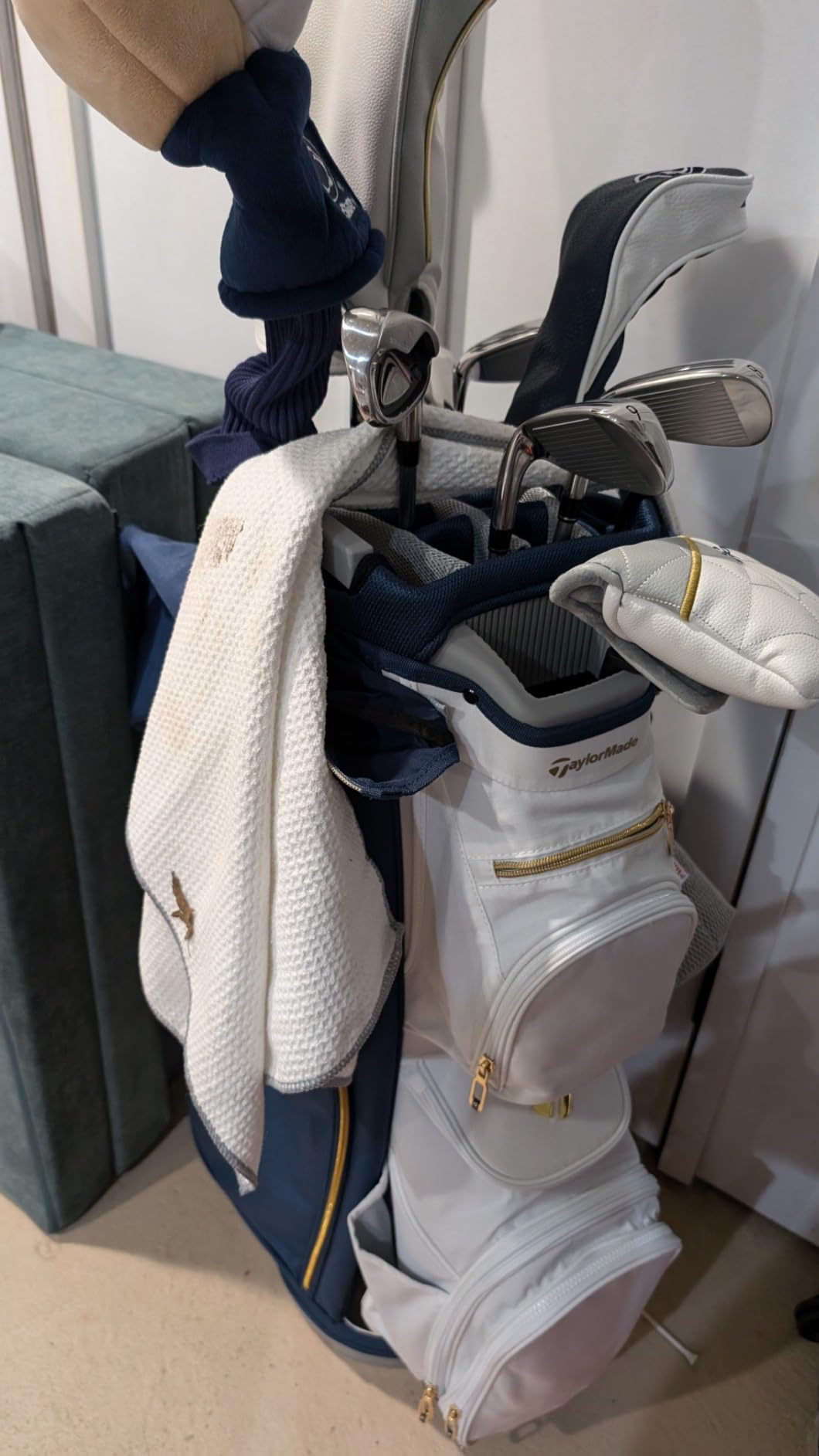 TaylorMade Golf Kalea Gold Womens Complete Set customer photo 1