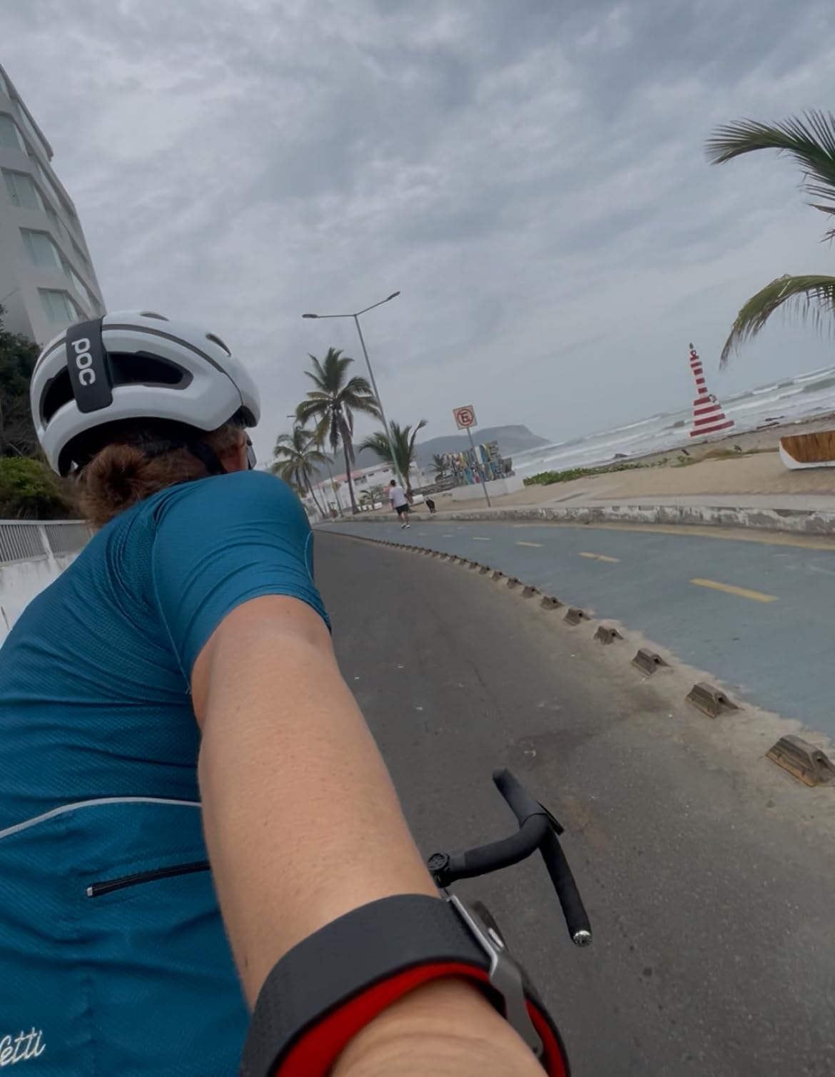 POC Omne Air MIPS Bicycle Helmet with MIPS Technology, Adjustable and Optimal Ventilation, for Men and Women, Ideal for Leisure and Commuting customer photo 1