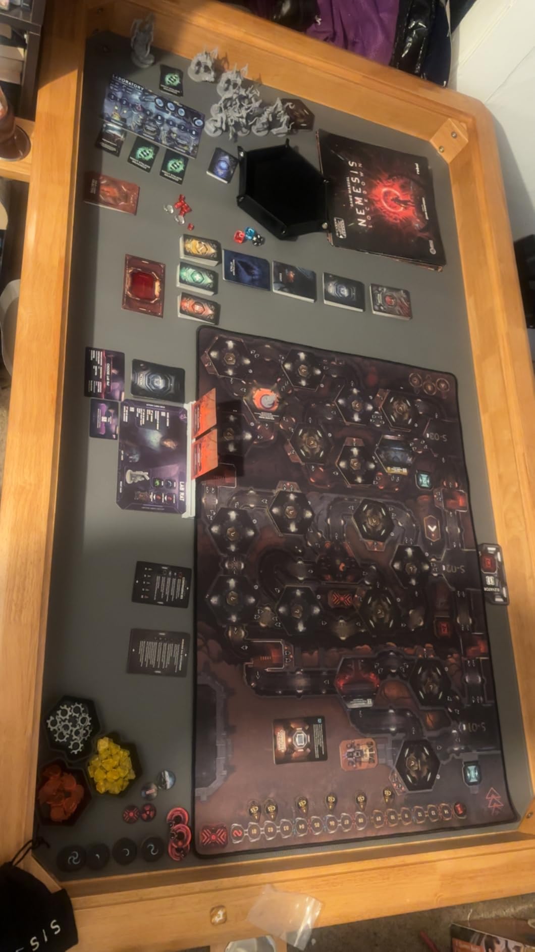 Board Game Table with Removable Table Top, Seats 4 to 6 Players with 57in x 33in Play Area, Includes Play Mat, Detachable Cup Holders and Dice Trays, Minimal Assembly Required customer photo 1