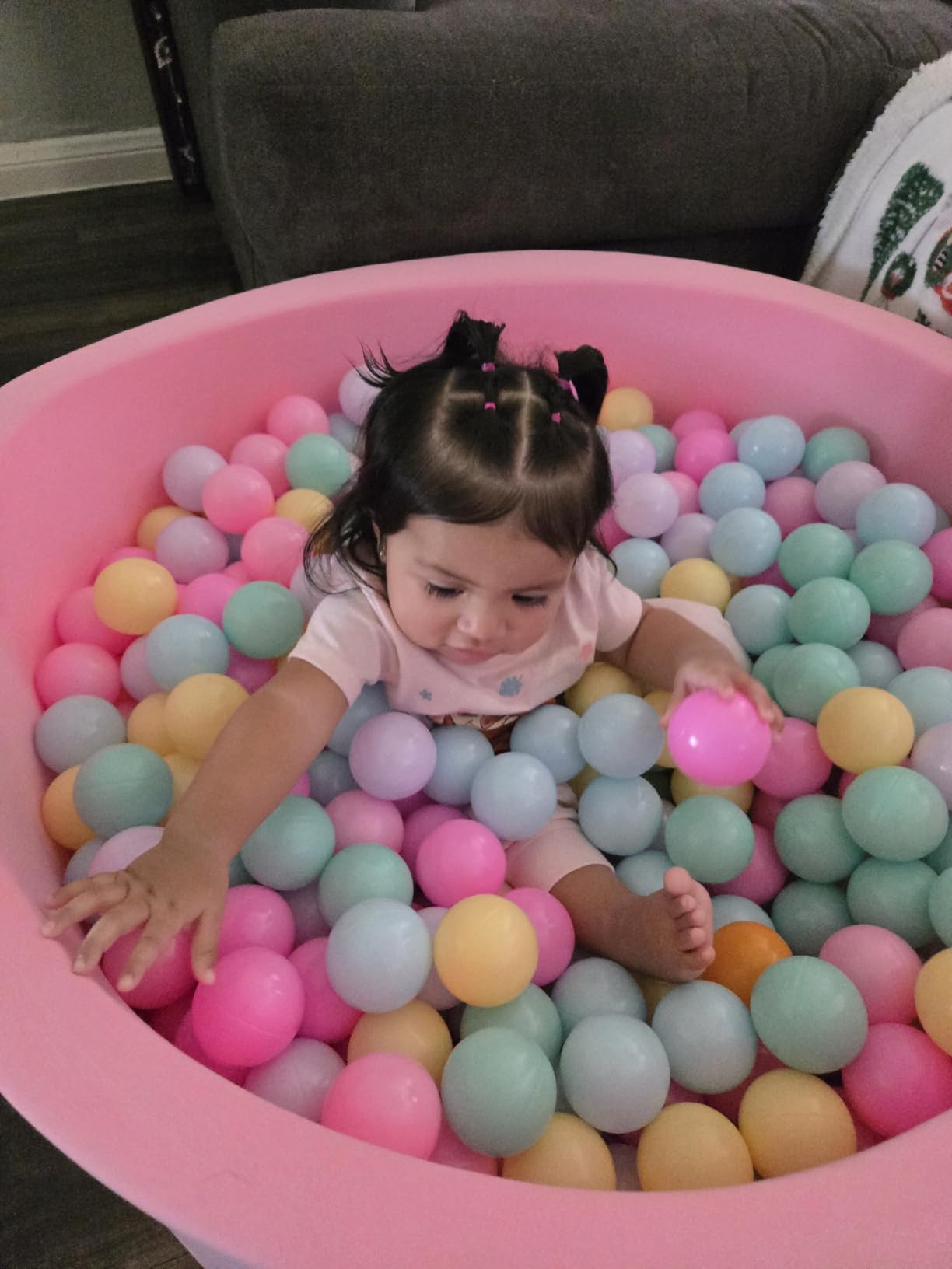 Zedachica Ball Pit for Toddlers 35.43''x11.81 Baby Ball Pits Soft Memory Foam Ball Pit Round Kids Ball Pit Indoor Game Kids Play Ball Pool Ideal Gift for Girls and Boys (Grey, NO Balls) customer photo 1