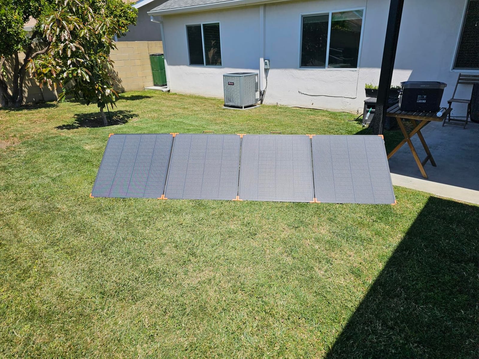 ZOUPW 450W Portable Solar Panel N-Type 16BB for Power Station | 25% Efficiency Foldable Solar Panel for EcoFlow Delta/Anker C1000/Jackery/Bluetti,IP68 Waterproof for Offgrid RV Power Backup customer photo 1