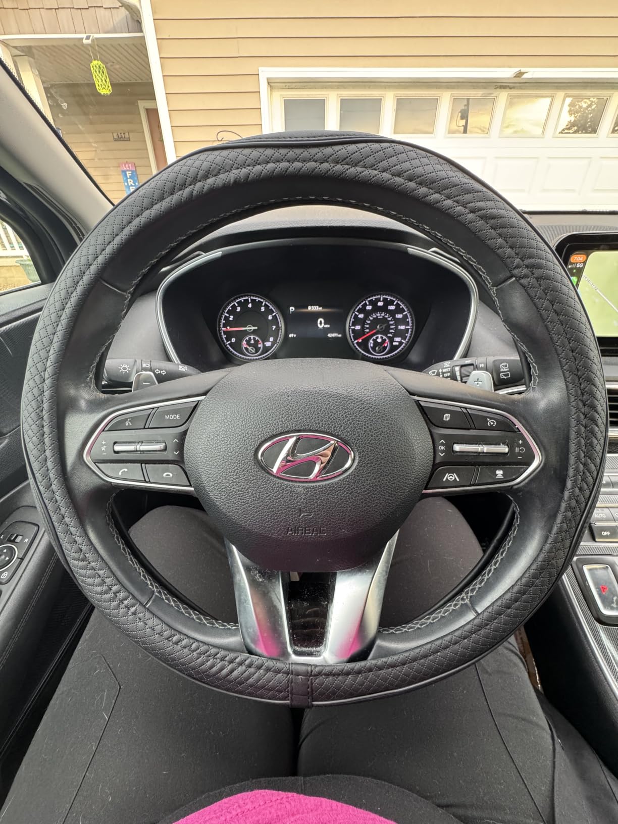 Ouzorp Car Steering Wheel Cover, Microfiber Leather Steering Wheel Covers with Anti-Slip Lining, Universal 14.5-15 inchs Black customer photo 1