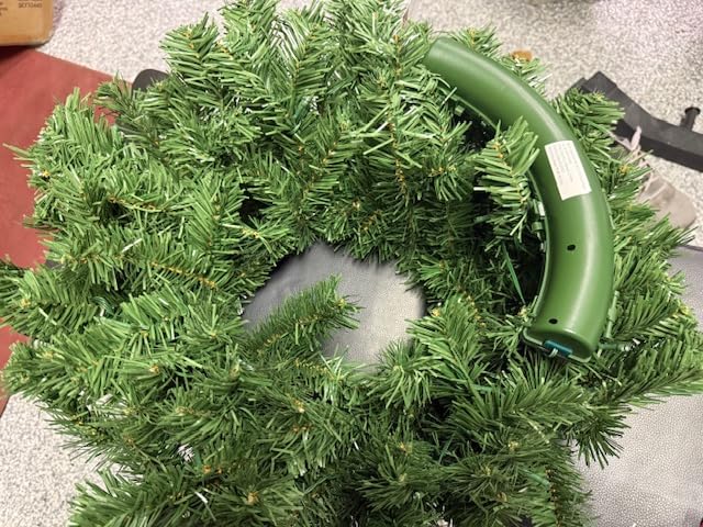 Best Choice Products 30in Large Artificial Pre-Lit Fir Christmas Wreath Holiday Accent Decoration w/ 100 LED Lights, 220 PVC Tips customer photo 2