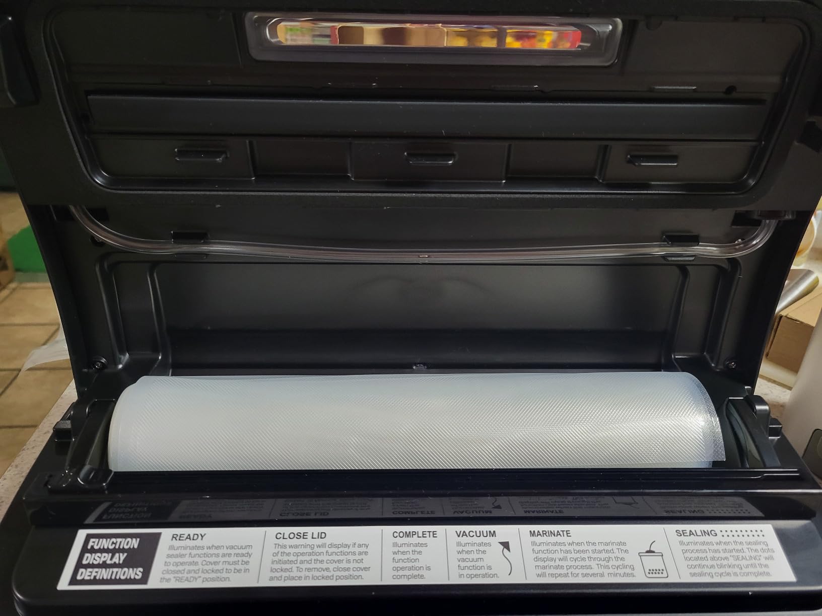 NESCO VS-22LB Premium Vacuum Sealer for Home Food Storage, Electric Sealing System with LiquidLock Technology customer photo 1