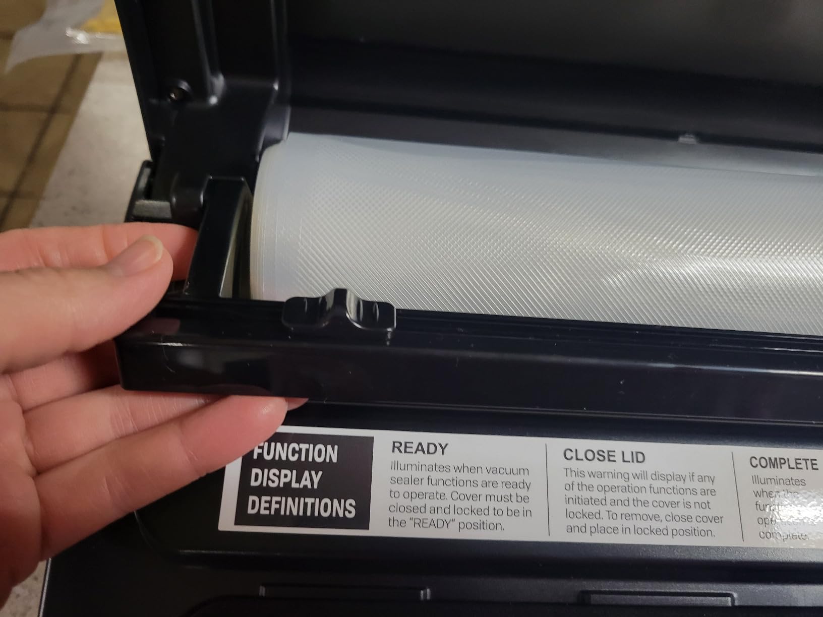 NESCO VS-22LB Premium Vacuum Sealer for Home Food Storage, Electric Sealing System with LiquidLock Technology customer photo 2
