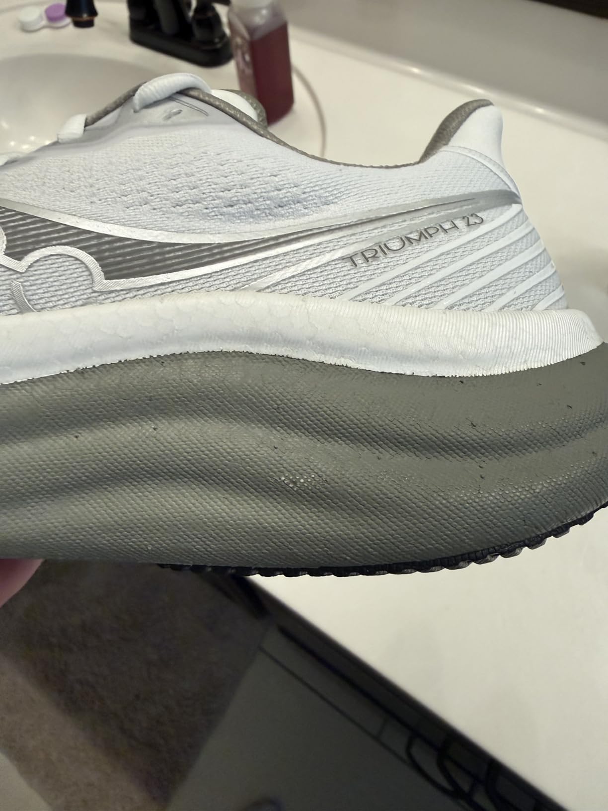 Saucony Triumph 23 Running Shoe customer photo 2