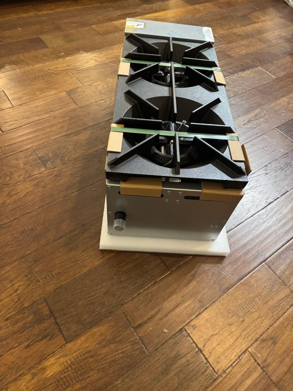 VEVOR Commercial Gas Stove with 4 Burners, Propane and Natural Gas Countertop Cooking Stove Range, Stainless Steel Gas Hot Plate, Commercial Cooking Equipment for Restaurant, 112,000 BTU customer photo 2