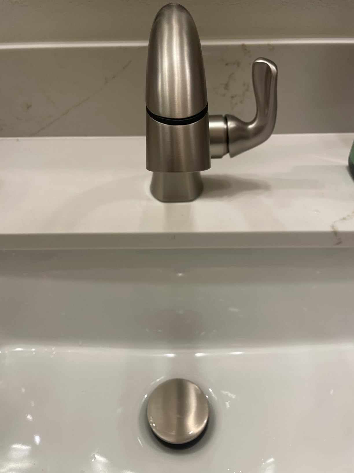 Delta Arvo 1 Hole Pull Down Bathroom Faucet with Sprayer, Brushed Nickel Single Hole Bathroom Sink Faucet with Pull Out Sprayer for Vanity, Push-Pop Drain, SpotShield Stainless 15840LF-SPPD customer photo 2