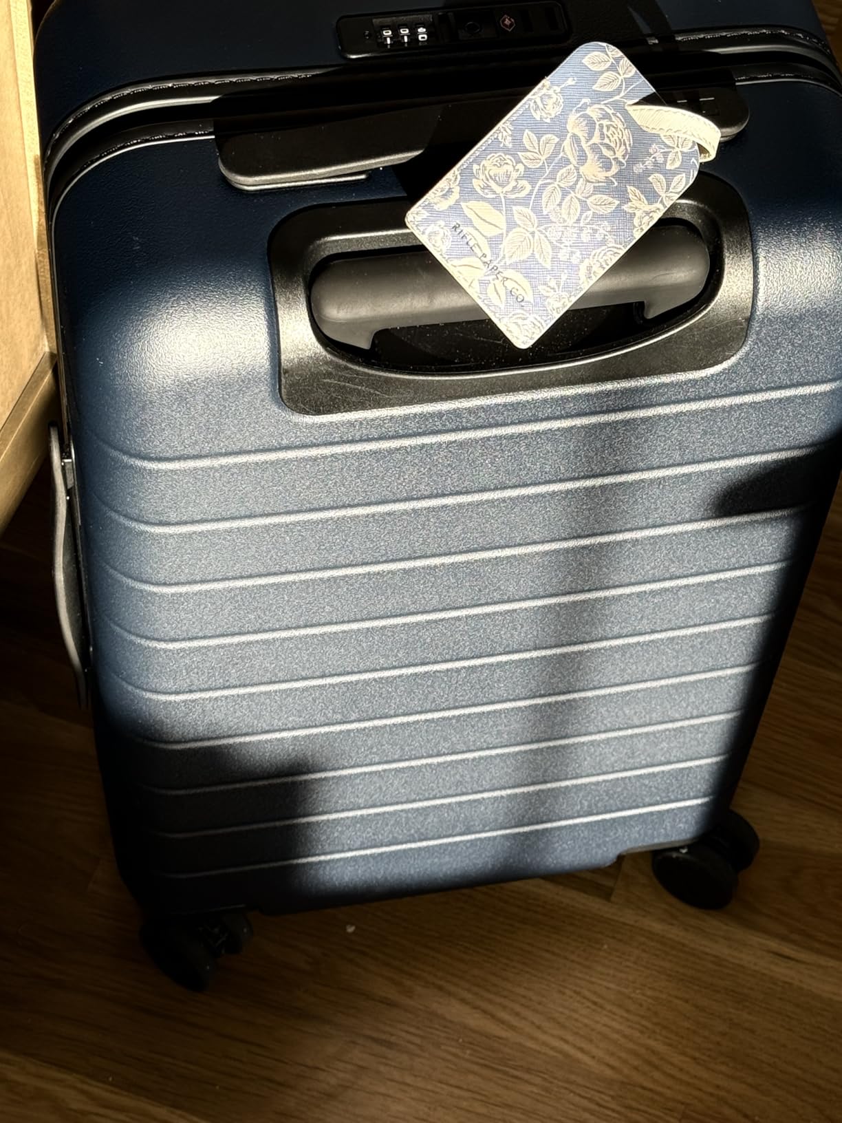 Away The Carry-On Luggage, 22-inch Lightweight Hardside Spinner Suitcase | Durable & Lightweight, Premium 360° Spinner Wheels, Interior Compression System, TSA-Approved Lock, Jet Black customer photo 2
