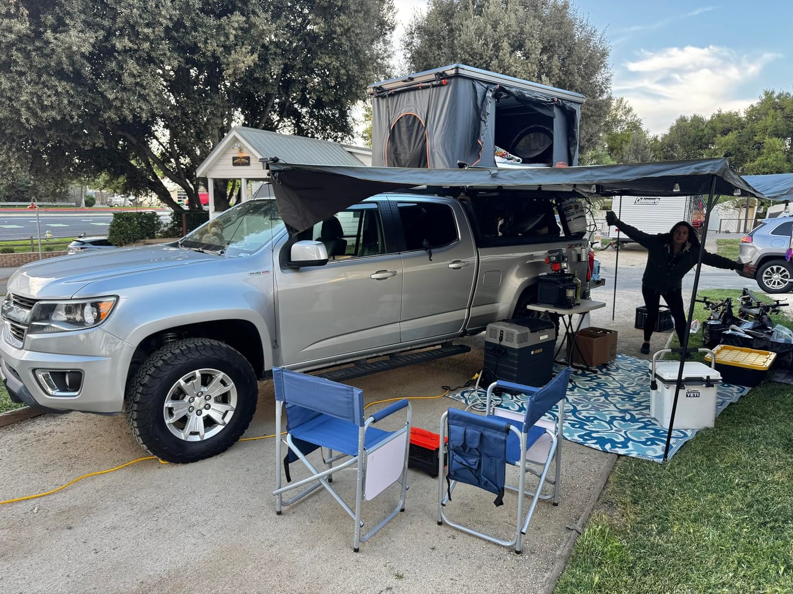 Rooftop Tent Hard Shell with Winter Insulation for 4-Season Camping | Aluminum hardshell, 2-Layer Mat, LED Light Strip, 2 Person Car Roof Top Tent, Suitable for Jeep Truck SUV Trailer customer photo 2