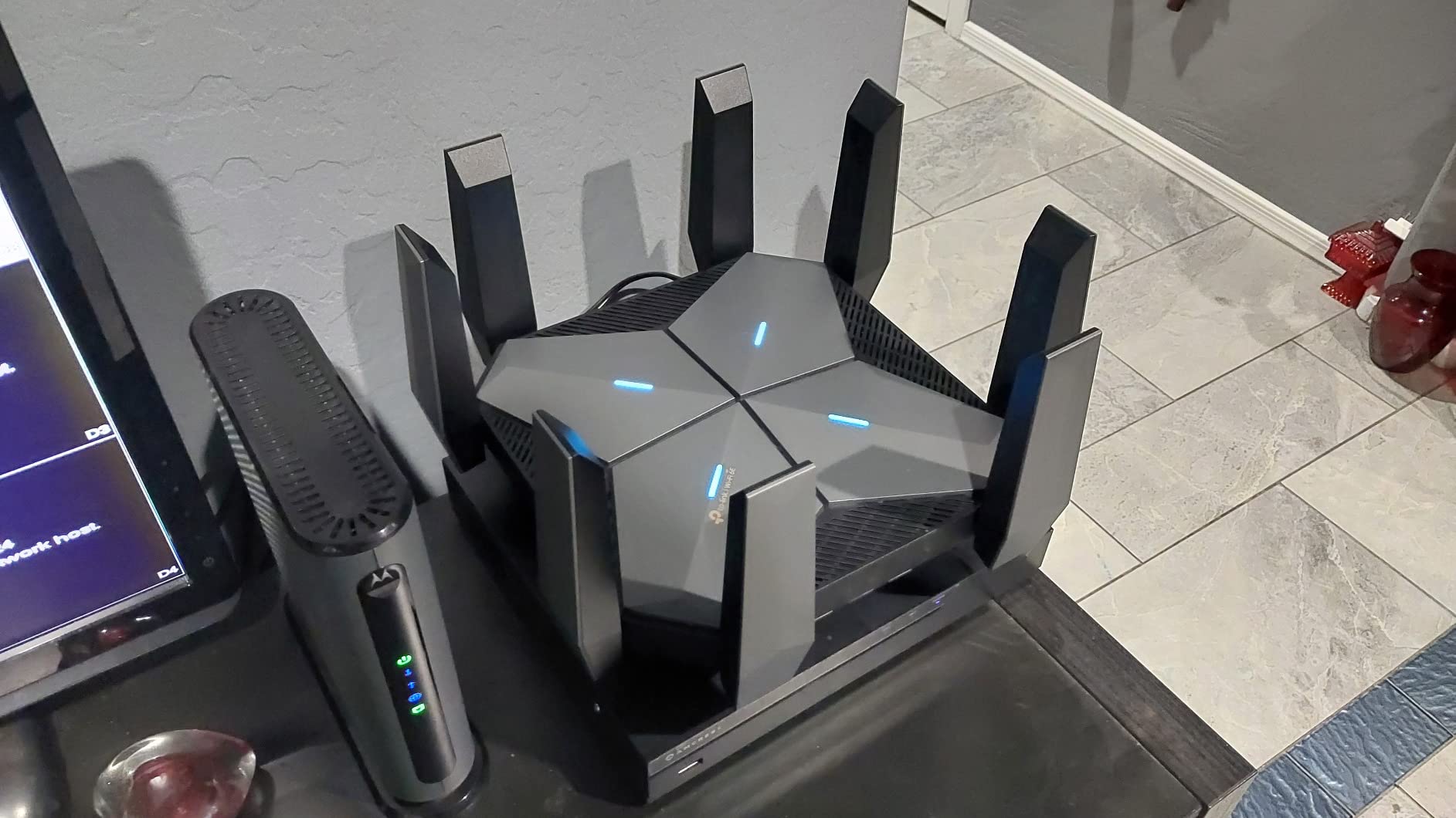TP-Link Tri-Band AXE5400 Wi-Fi 6E Gaming Router 6-Stream, Archer GXE75 | 5.4 Gbps, 1x2.5G + 4x1G Ports, USB 3.0, Exclusive Acceleration, Gaming Port & Panel, RGB Lighting, EasyMesh, HomeShield customer photo 2