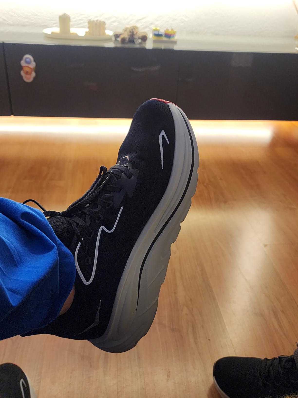 Hoka Mens Clifton 10 customer photo 2