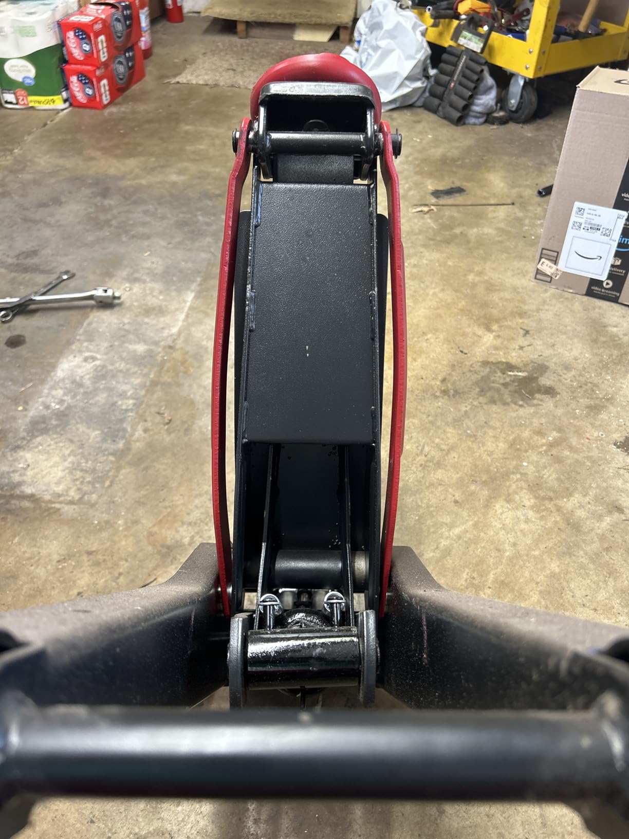 Maxority 3-Ton (6600lbs) Low Profile Hydraulic Heavy-Duty Steel Floor Jack with Dual Pistons Quick Lift Pump customer photo 1