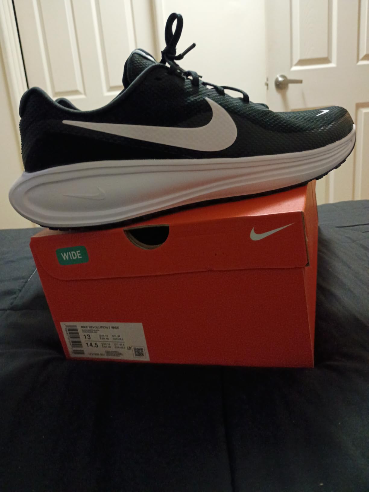 Nike Men's Revolution 8 Road Running Shoes customer photo 2