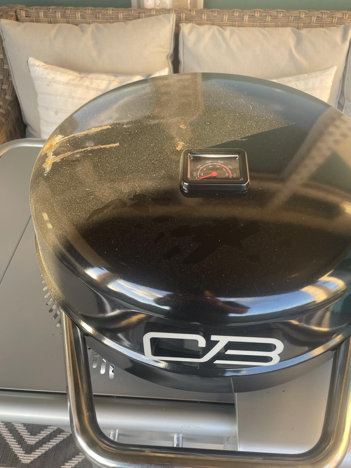 Charbroil Bistro Pro 2-in-1 Gas & Charcoal Grill with 240 Sq. In. Cooking Space, Compact Black Grill for Patio & Balcony customer photo 2
