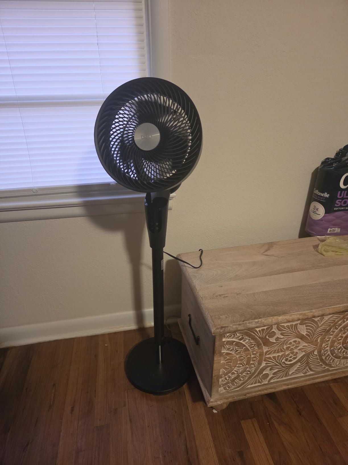 DREO Fan for Bedroom, 2026 Upgraded, 90ft Airflow, Quiet Fan, 90° Oscillating Standing Fan for Whole Room, DC Motor, 8+H Speeds, 3 Modes, 38-42'' Adjustable Height, 8H Timer, 105° Manual Vertical customer photo 2