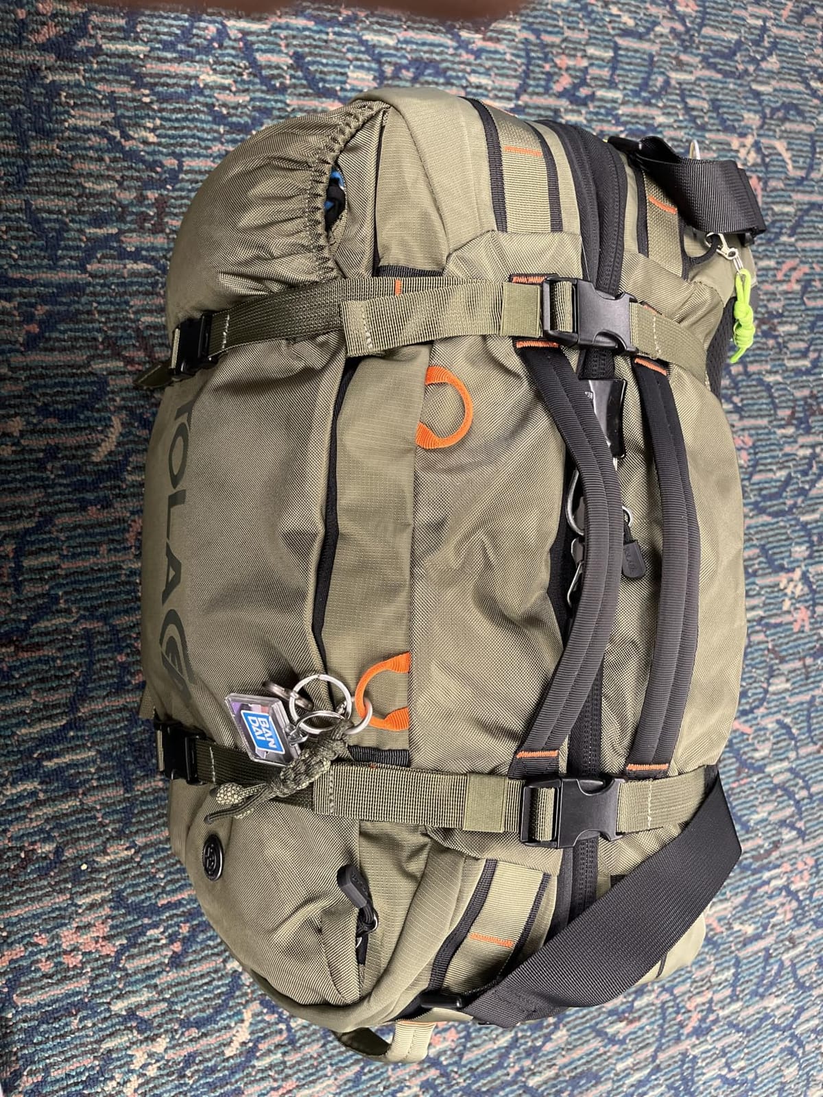 Tolaccea Travel Backpack 40-50L, 16