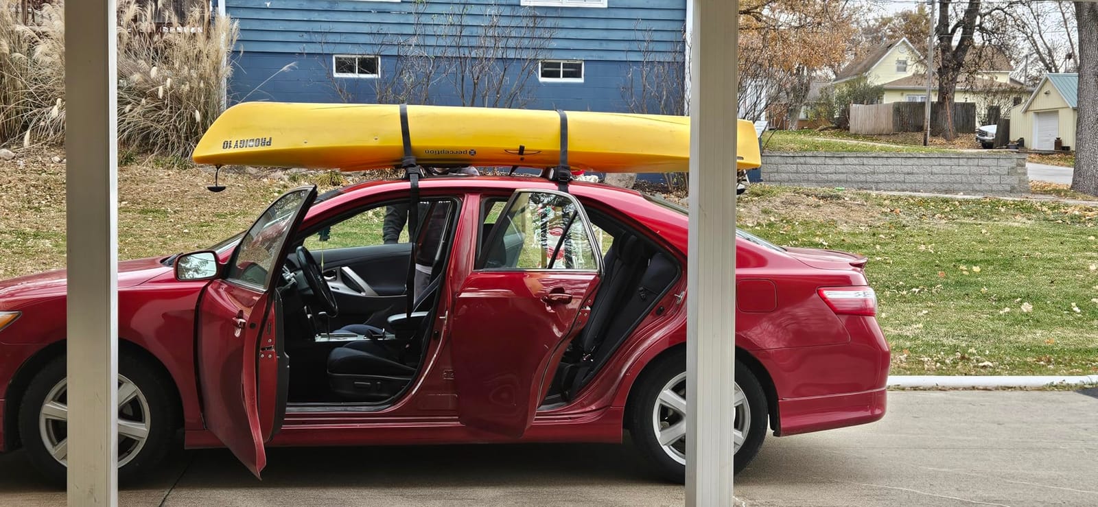 Abahub Kayak Roof Rack Soft Roof Rack Pads for Car Kayak Surfboard | Universal soft roof rack for kayak & surfboard, with 2 Tie Down Straps, 2 Tie Down Ropes, 2 Hood Loops and Storage Bag customer photo 1