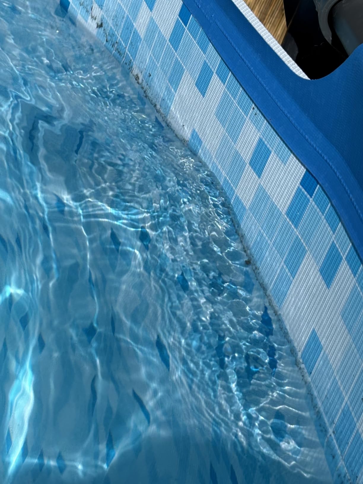 UIRWAY 500D Winter Pool Cover 18FT Round [Upgraded Heavy Duty Thick Fabric] | New Super Windproof Gel-Coated Tarp Straps, Fit Round Pool Covers for Above Ground Pools, Snug Fit, Tear & UV Resistant customer photo 2