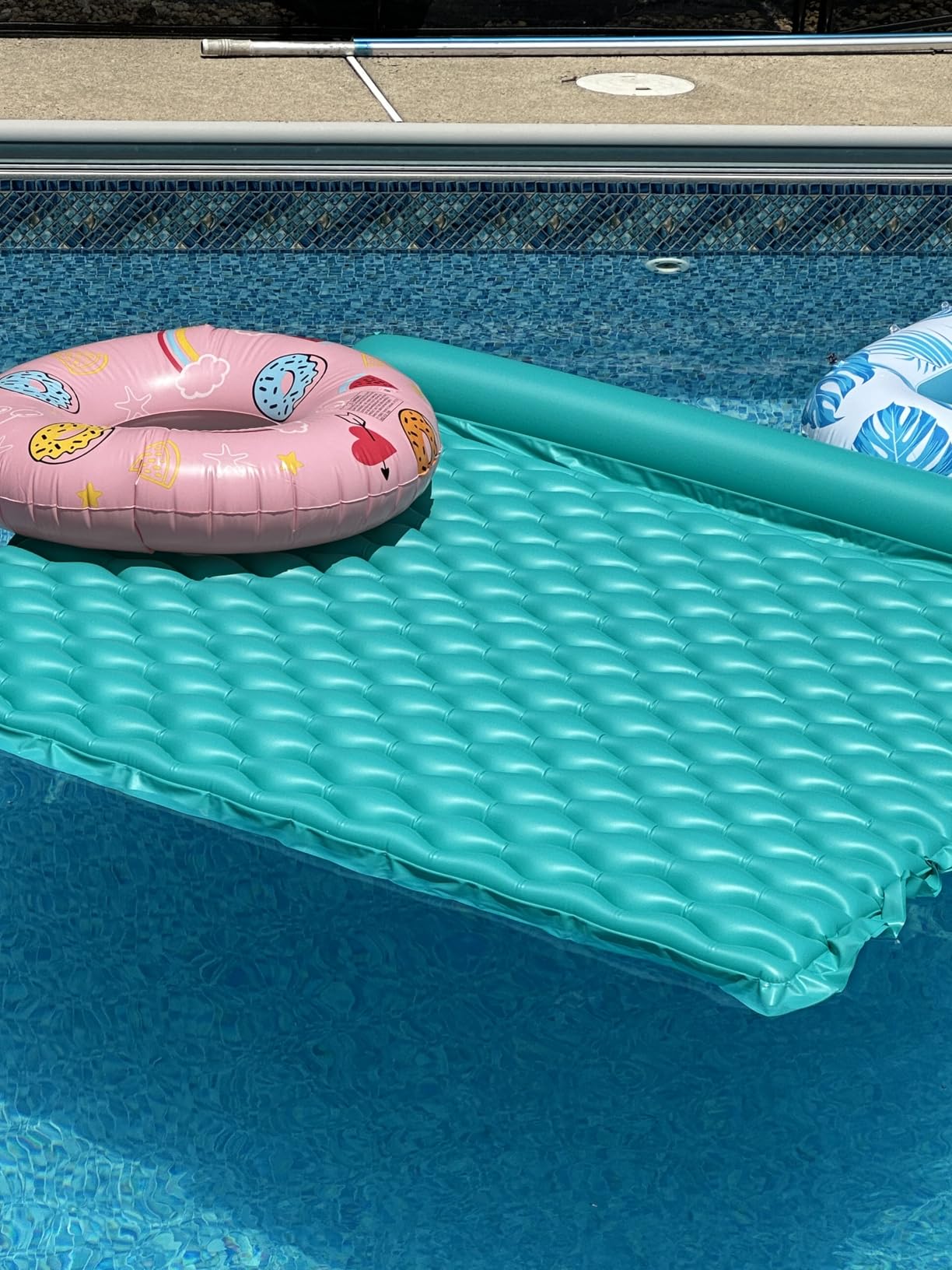 Jasonwell Floating Mat Pool Floats - Giant Inflatable Pool Float Lake Raft Lounge Floating Water Mat for Swimming Pool Floatie Lounger Beach Pool Party Toy for Adults & Kids (GR, XL) customer photo 1