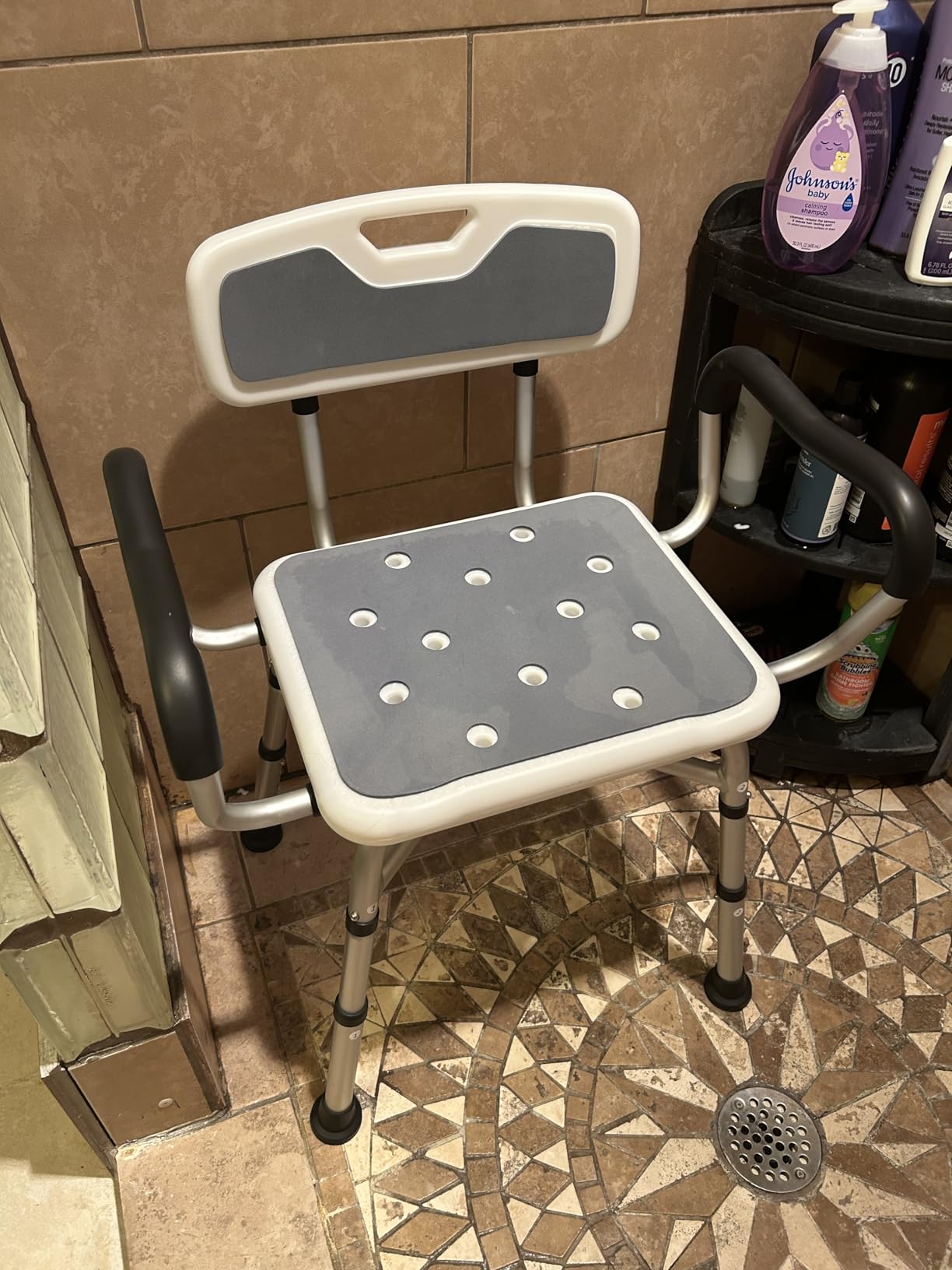 BRITULIF Shower Chair with Arms and Back for Inside Shower, 550 lb Capacity | Tool-Free 4-Step Assembly, Waterproof EVA Cushions, 5 Height Settings, Fast Drainage, Rust-Resistant Frame customer photo 2
