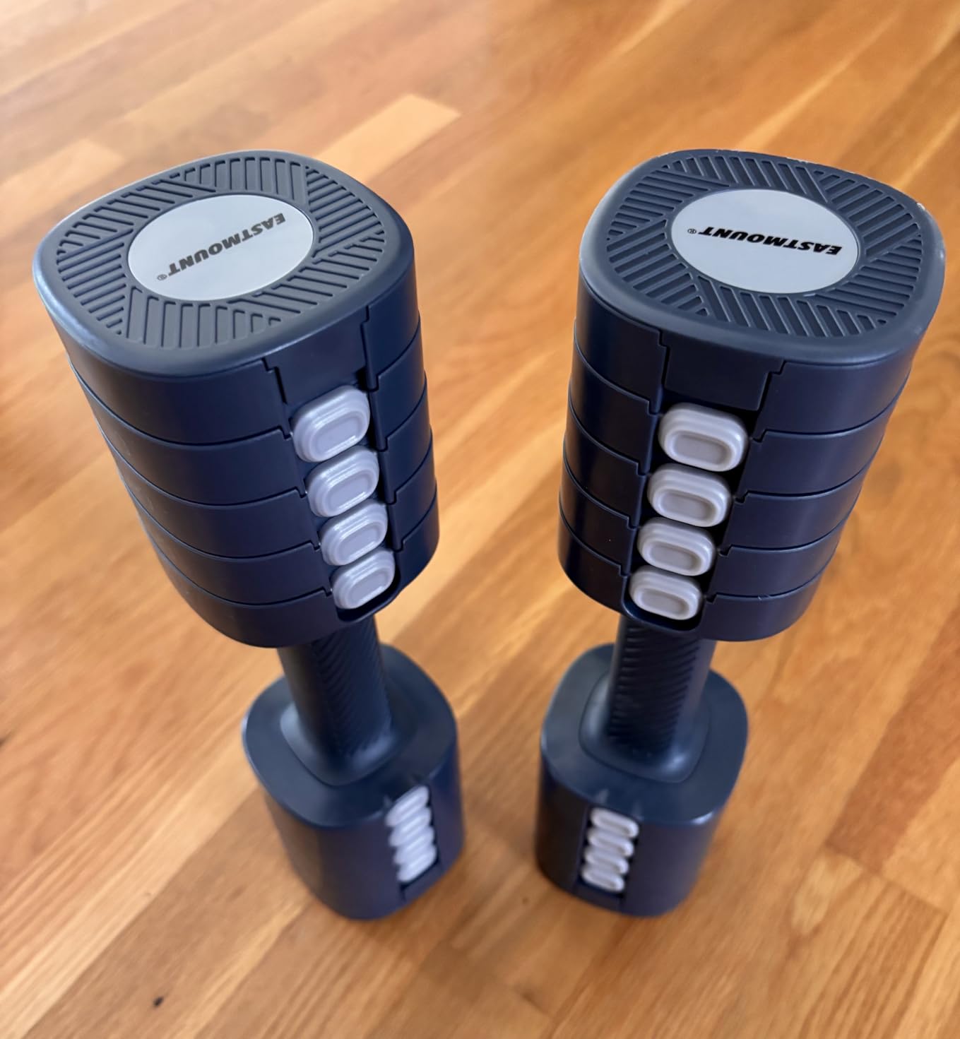 EAST MOUNT Adjustable Weight Dumbbells Set of 2, 8 in 1 Hand Weights for Women 2lb/3lb/4lb/5lb/6lb Dumbbell Weights Set 12 lbs/Pair Hand Weights for Home Office Gym Workout customer photo 1