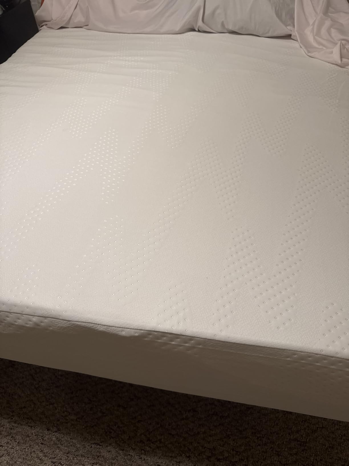 Novilla Queen Size Mattress, 14 Inch Gel Memory Foam Mattress for Cooling | Cooling Night Sleep & Pressure Relief & Motion Isolation, CertiPUR-US Certified customer photo 1