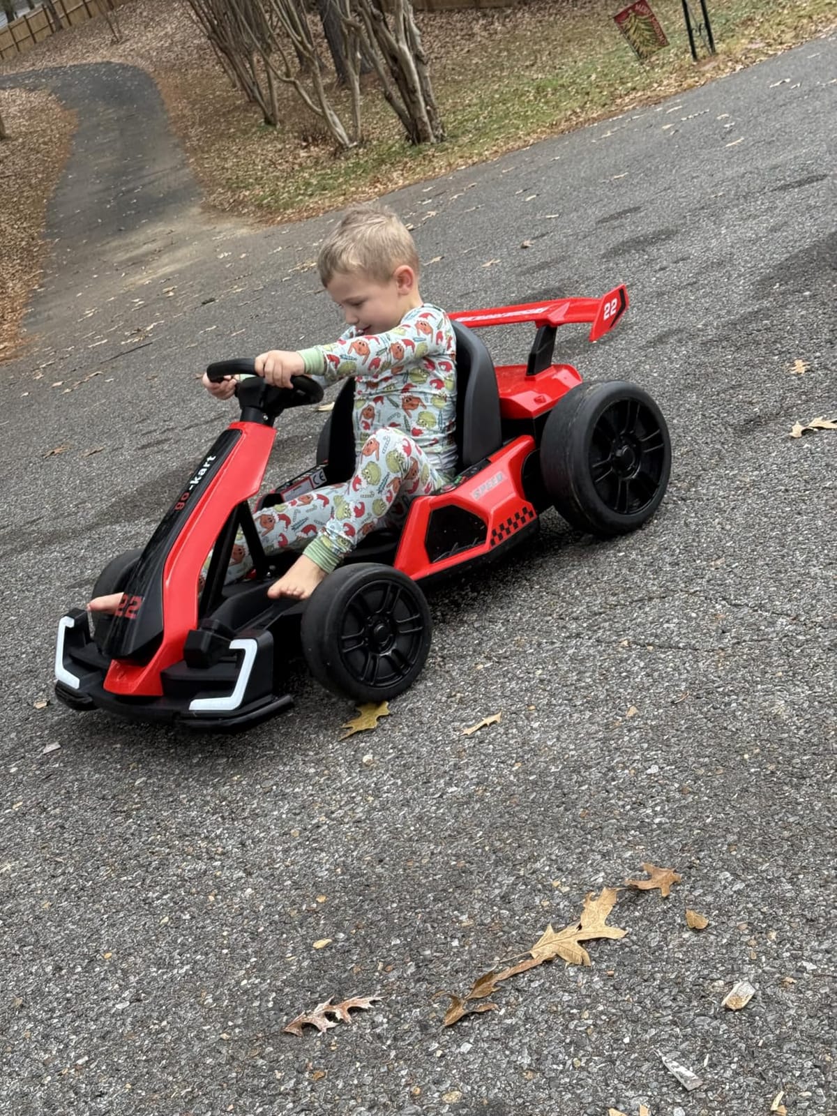 KerryYoo K61 Go Kart Electric Drift Kart with Length Adjustable Seat, 24V Outdoor Ride on Toy with 4 Speed Mode, Crazy Kart for Kids 6-12 Years Old, Fast 300W Motor, 8.5 MPH, Bluetooth - Blue customer photo 1