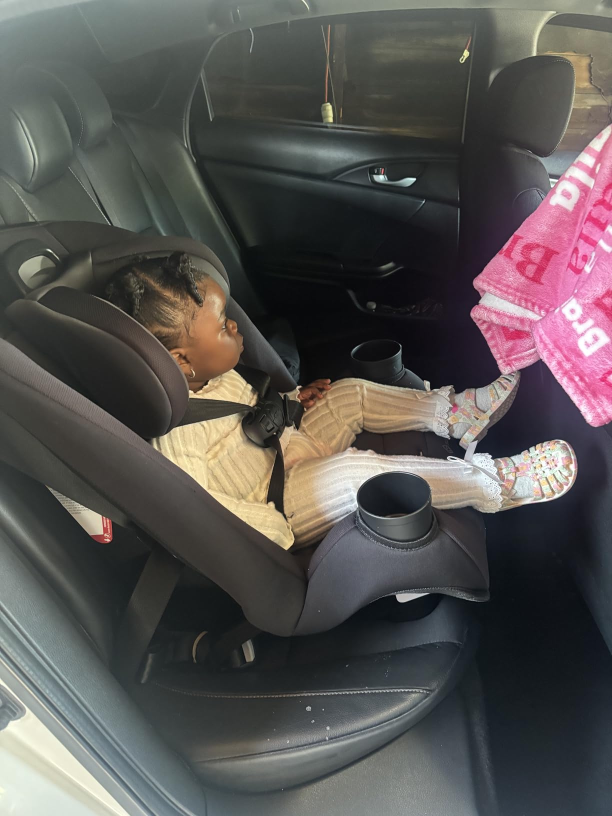 Safety 1st Ellaris 3-in-1 Convertible Car Seat, Slim Fit Design, Rear & Forward-Facing, 5-Position Headrest, Travel-Friendly with Machine-Washable Seat Pad, Smokey Haze customer photo 2