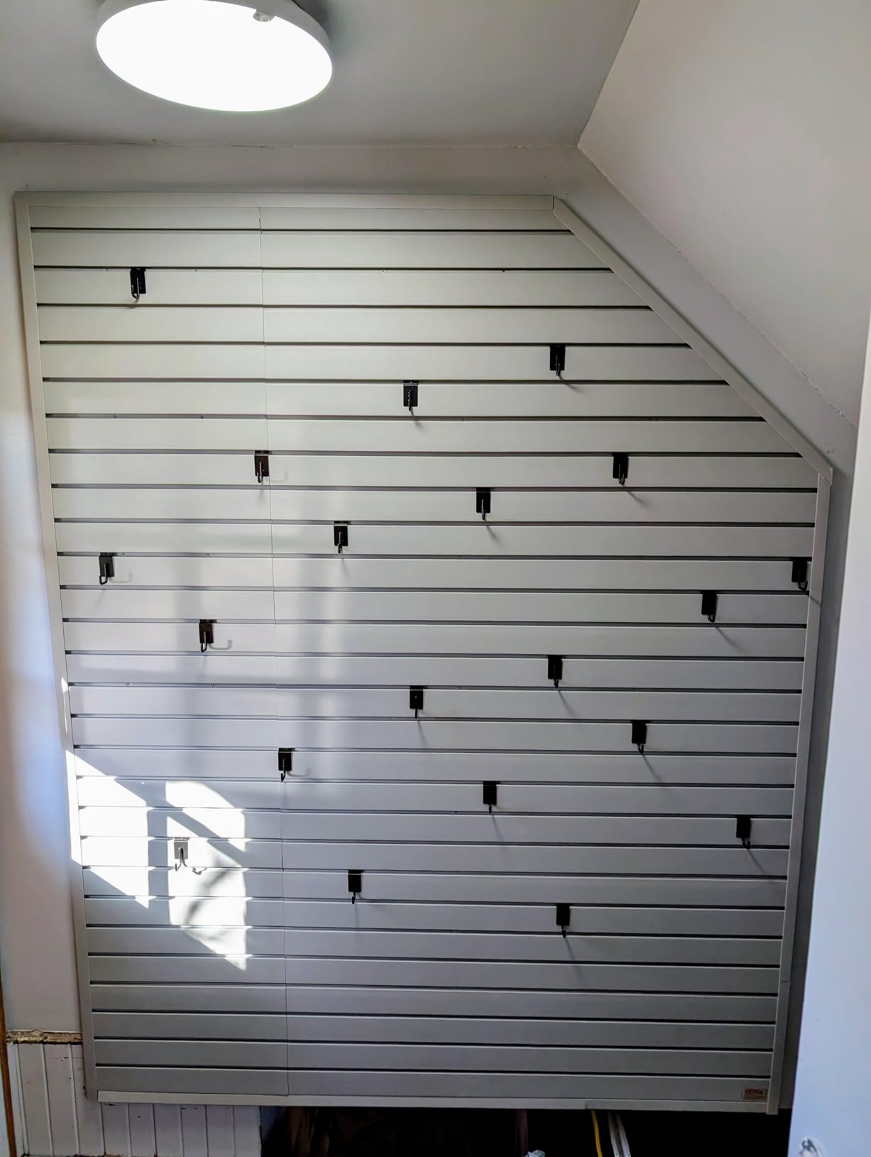 VEVOR Slat Wall Paneling, 8 x 4 ft, PVC Garage Slatwall without Accessories, White Slat Wall Easy-to-Install Adjustable Slatwall Panel with Coupling Structure & DIY Cutting, Fits for Storage & Display customer photo 2