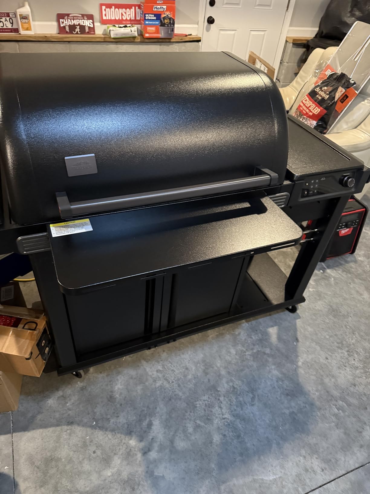 Traeger Woodridge Elite Wood Pellet Grill & Smoker, 970 Sq In, WiFi | Insulated body, side sear station, Super Smoke Mode, WiFIRE app - 6-in-1 outdoor pellet smoker grill customer photo 1
