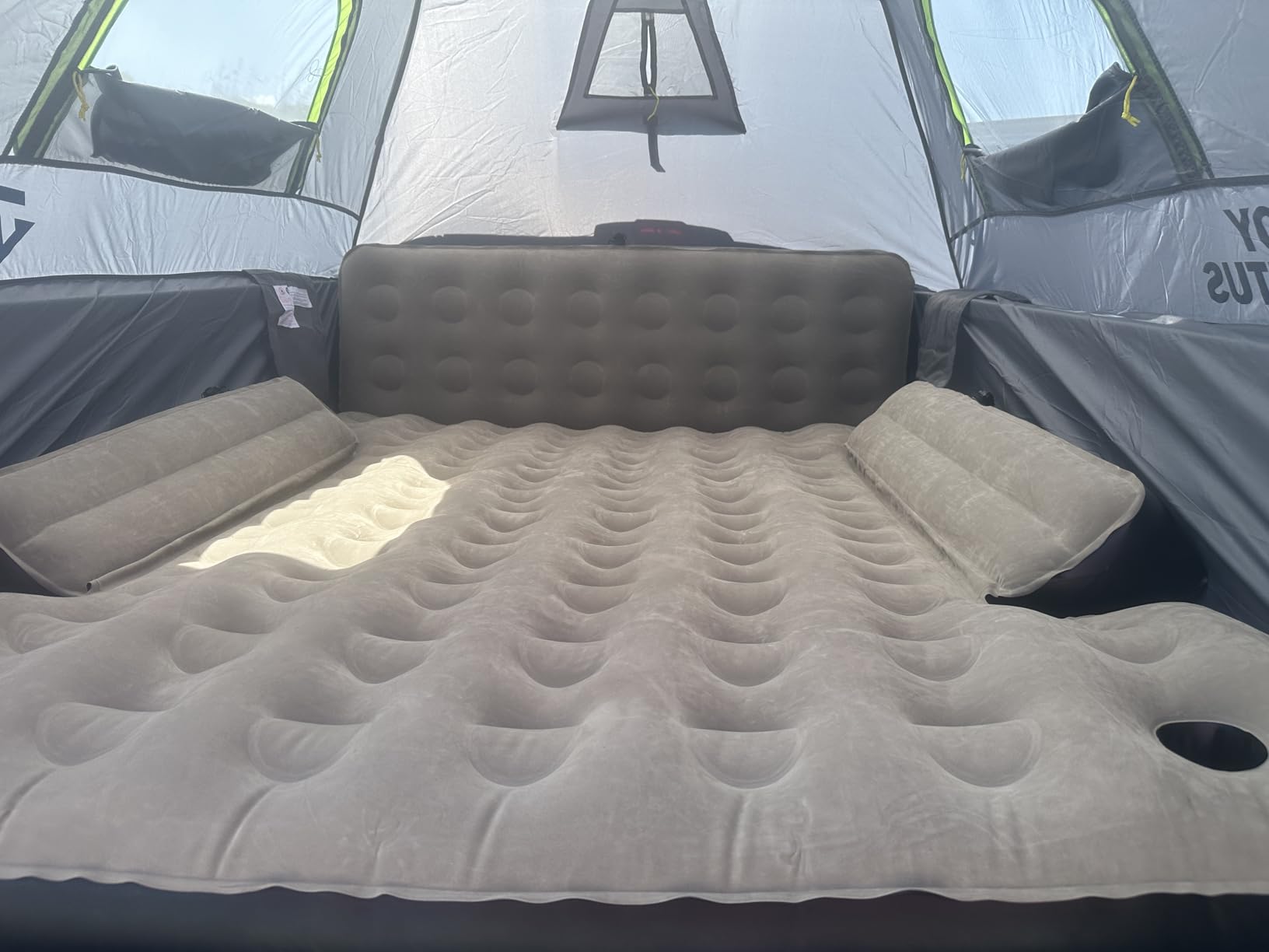 JOYTUTUS 5.5-5.8Ft Truck Bed Air Mattress with Removable Tailgate Extension, Thickened Inflatable Full Size Short Truck Beds, with Air Pump&2 Pillows,Camel&Black customer photo 2